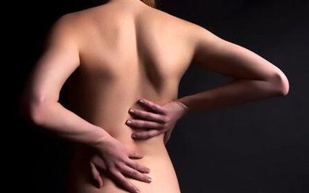 Болка во грбот со торакална остеохондроза фотографија 1